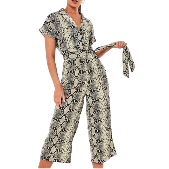 48. MISSGUIDED jumpsuit Snake Print - Picture 1 of 2